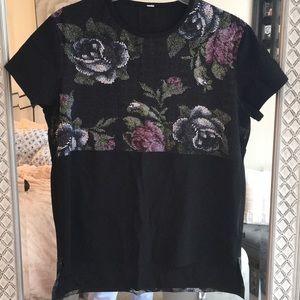 Short sleeve Lululemon tee